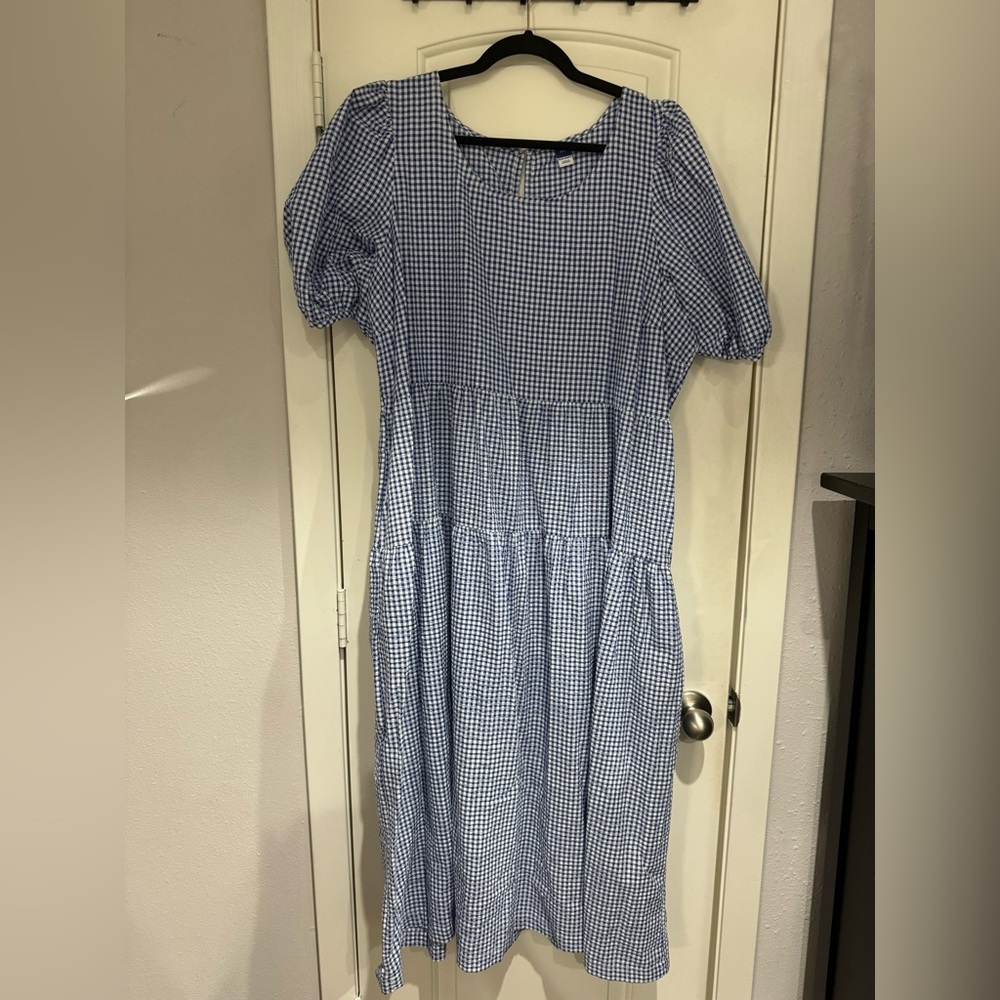 Old Navy Blue and white gingham midi dress